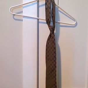 BCBGMARAZRIA green tie